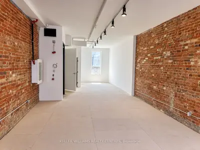 489 Queen Street W 302, Toronto, On M5v 2b4