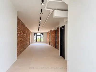 489 Queen Street W 302, Toronto, On M5v 2b4