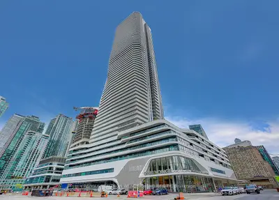 28 Freeland Street 902, Toronto, On M5e 0e3