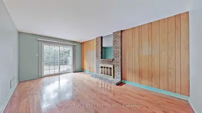 78 Mossgrove Trail, Toronto, On M2l 2w3