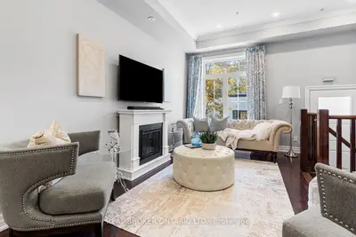 51 St Paul Street, Toronto, On M5a 3h2