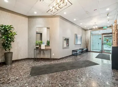 897 Sheppard Avenue W 310, Toronto, On M3h 2t4