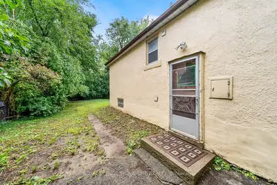 17 Pleasant Avenue Lower Floor, Toronto, On M2m 1l8