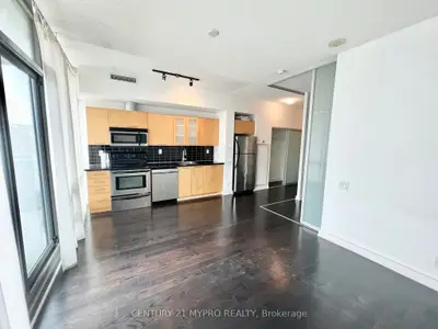 33 Mill Street 801, Toronto, On M5a 3r3