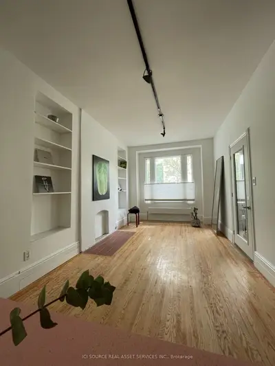 60 Beverley Street 2, Toronto, On M5t 1x9