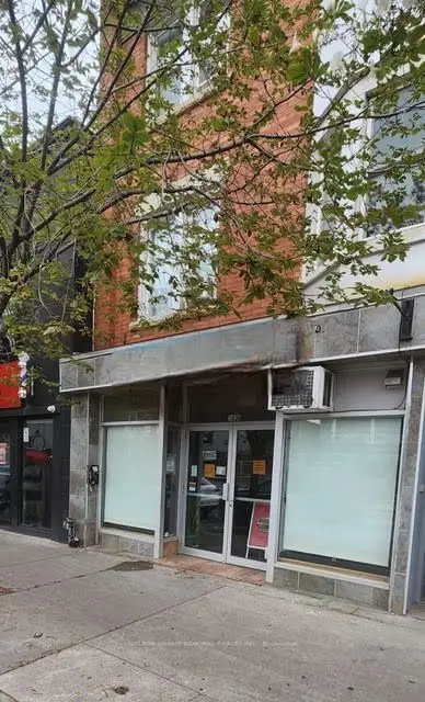 1030 St Clair Avenue W Main Flr, Toronto, On M6e 1a4