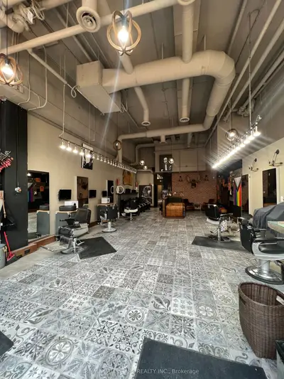 477 Richmond Street W 103, Toronto, On M5v 3e7