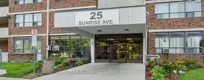 25 Sunrise Avenue 506, Toronto, On M4a 2s2