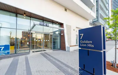 7 Golden Lion Heights N323, Toronto, On M2m 4e7