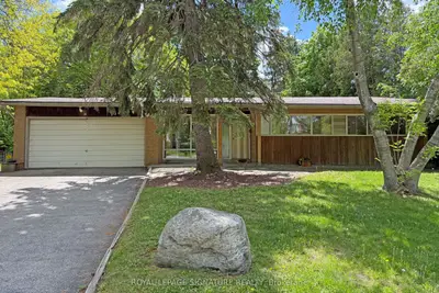 12 Ruden Crescent, Toronto, On M3a 3h3