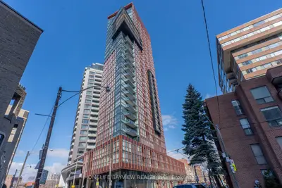 32 Davenport Road 703, Toronto, On M5r 0b5