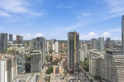 11 Wellesley Street 3411, Toronto, On M4y 1e8