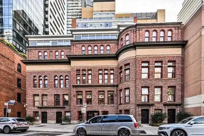 11 St Joseph Street 713, Toronto, On M4y 3g4