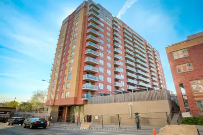 1369 Bloor Street W 806, Toronto, On M6p 4j4