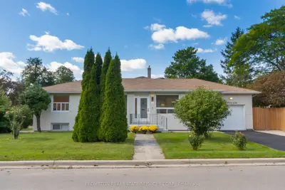 2 Filbert Gate, Toronto, On M3a 2n4