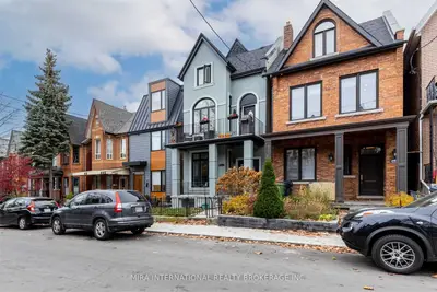 260 Lisgar Street L1, Toronto, On M6j 3g7
