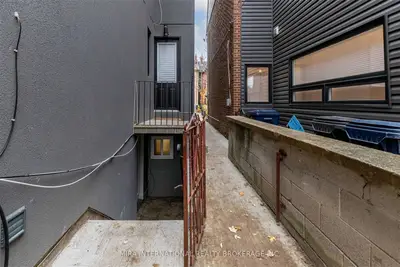 260 Lisgar Street L1, Toronto, On M6j 3g7