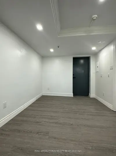 180 Sherbourne Street L2, Toronto, On M5a 2r7