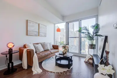 319 Jarvis Street 907, Toronto, On M5b 0c8