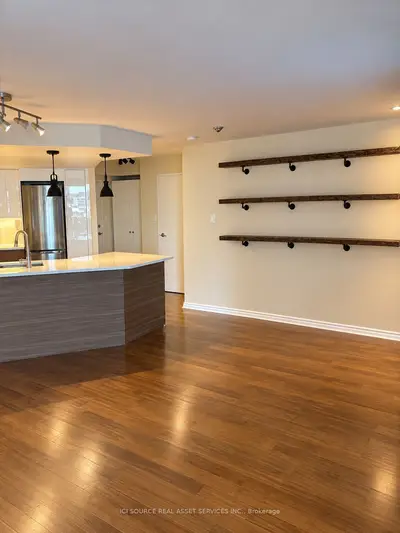 77 Maitland Place 1226, Toronto, On M4y 2v6