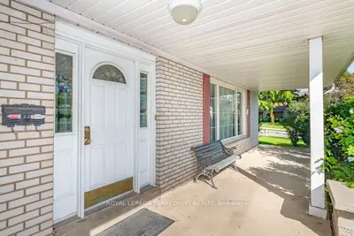 1 Snowcrest Avenue, Toronto, On M2k 2k5