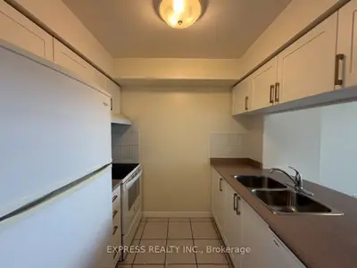 8 Hillcrest Avenue 1202, Toronto, On M2n 6y6