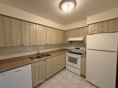 29 Pemberton Avenue 609, Toronto, On M2m 4l5