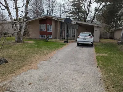 37 Grangemill Crescent, Toronto, On M3b 2j3