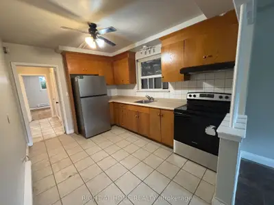 513 Oakwood Avenue Lower, Toronto, On M6e 2w9