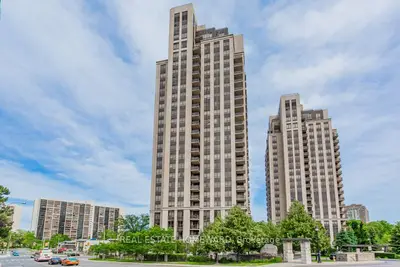 133 Wynford Drive 402, Toronto, On M3c 0j5
