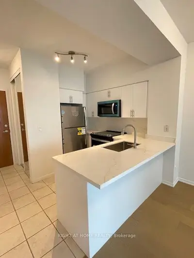 219 Fort York Boulevard 2506, Toronto, On M5v 1b1