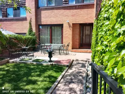 6 Laurie Shepway, Toronto, On M2j 1x6
