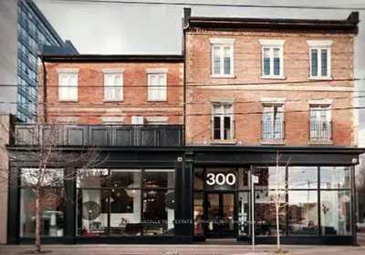 300 King Street E 100, Toronto, On M5a 1k4