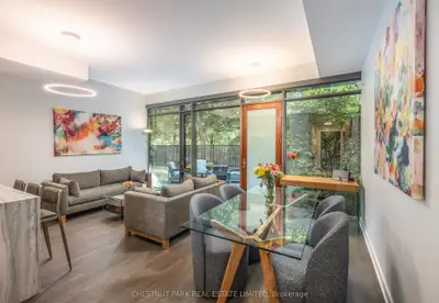 1815 Yonge Street 205, Toronto, On M4t 2a4