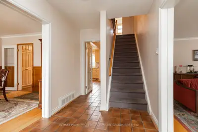 173 Ridley Boulevard, Toronto, On M5m 3m4