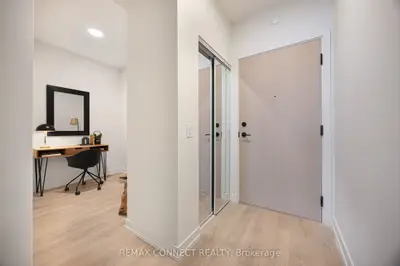 181 Sterling Road 1605, Toronto, On M6r 2b2