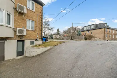 1340 Avenue Road B, Toronto, On M5n 2h2