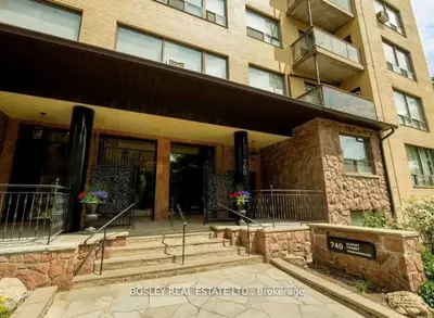 740 Eglinton Avenue W 108, Toronto, On M5n 1c4
