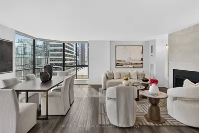 280 Simcoe Street 1209, Toronto, On M5t 2y5