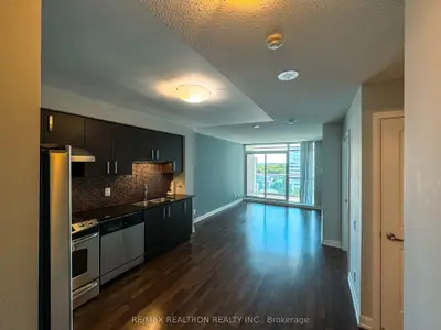 17 Anndale Drive 1103, Toronto, On M2n 2w7