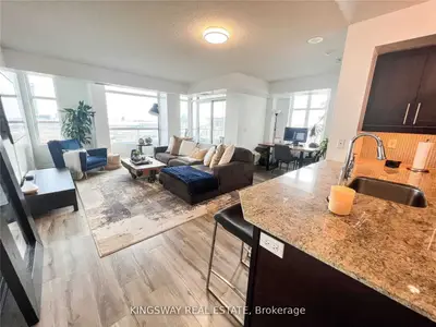 65 East Liberty Street 805, Toronto, On M6k 3r2