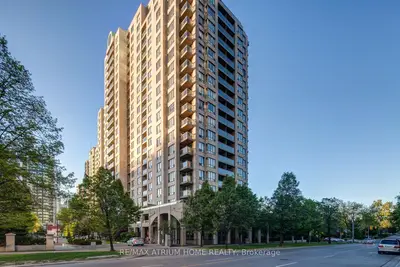 28 Empress Avenue 2208, Toronto, On M2n 6z7