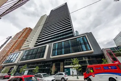 20 Edward Street 1422, Toronto, On M5g 1c9