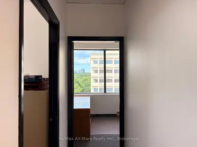 255 Duncan Mill Road 708, Toronto, On M3b 3h9