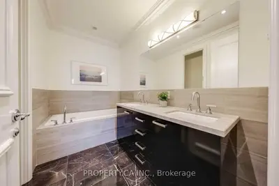 311 Bay Street 3706, Toronto, On M5h 4g5