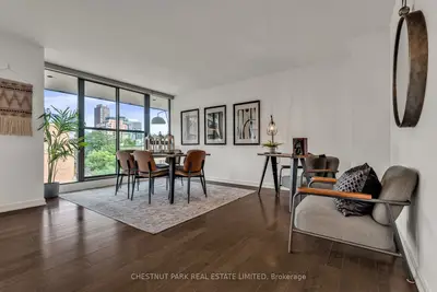 33 Lombard Street 406, Toronto, On M5c 3h8
