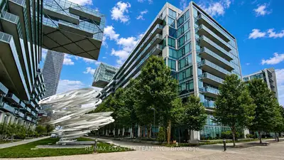 39 Queens Quay E 1305, Toronto, On M5e 0a5