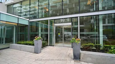 39 Queens Quay E 1305, Toronto, On M5e 0a5