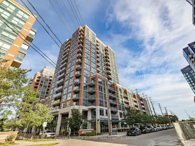 31 Tippett Road 447, Toronto, On M3h 0c8
