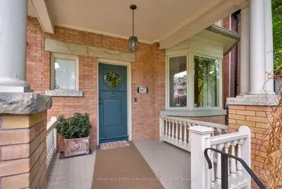 107 Roxborough Street W, Toronto, On M5r 1t9